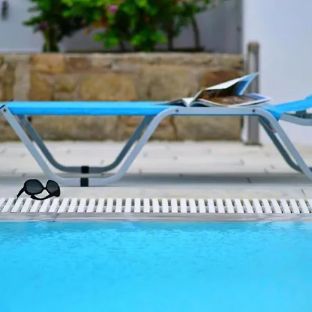 Vakantiehuis Blue Heart Mykonos Up To 10 People Location Mykonos Town