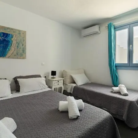 Blue Heart Mykonos Up To 10 People Location 펜션 *